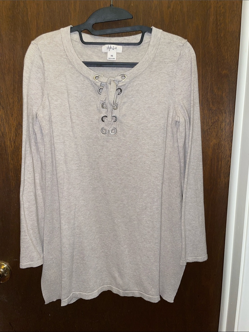 Style & Co size XS light tan sweater w/lace tie at center front